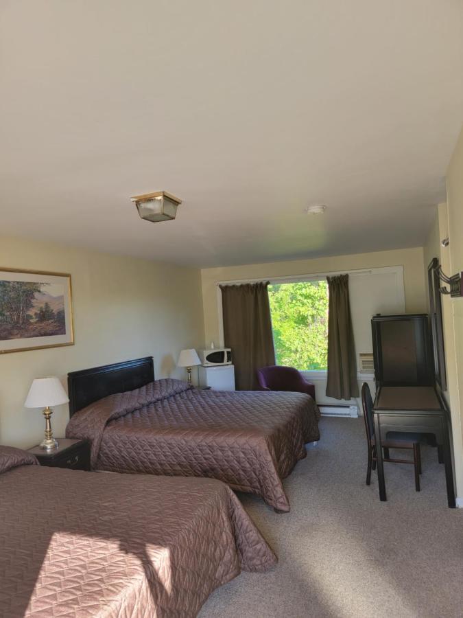 Gateway Motel Гананок Екстериор снимка