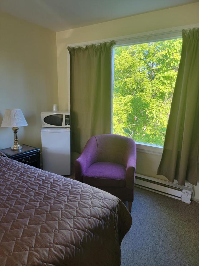 Gateway Motel Гананок Екстериор снимка