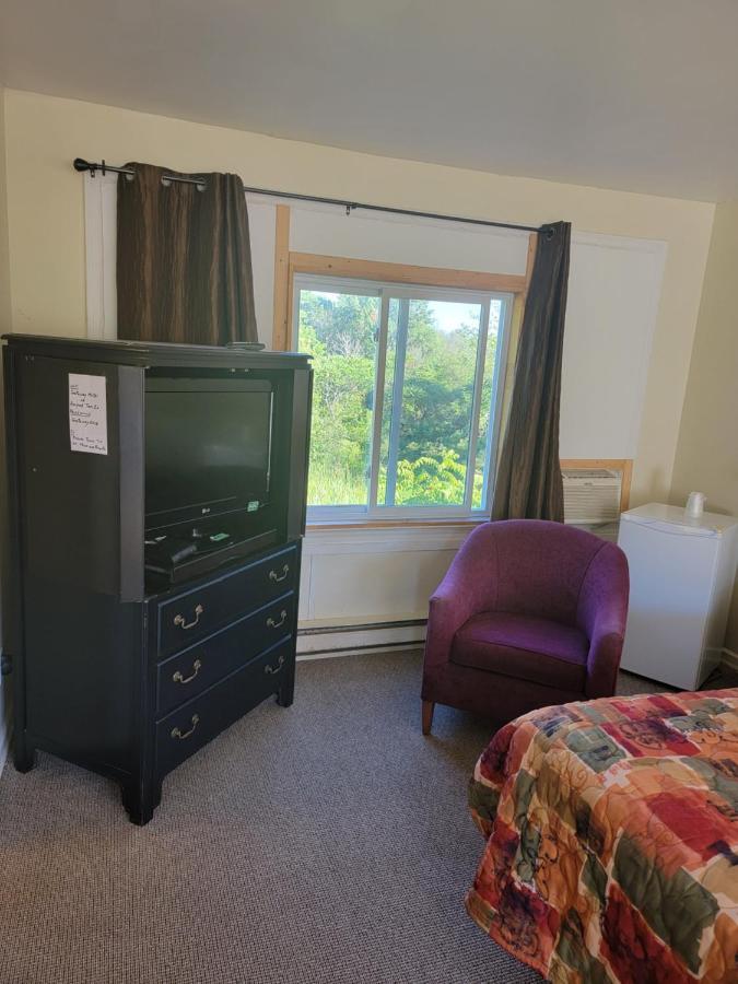 Gateway Motel Гананок Екстериор снимка
