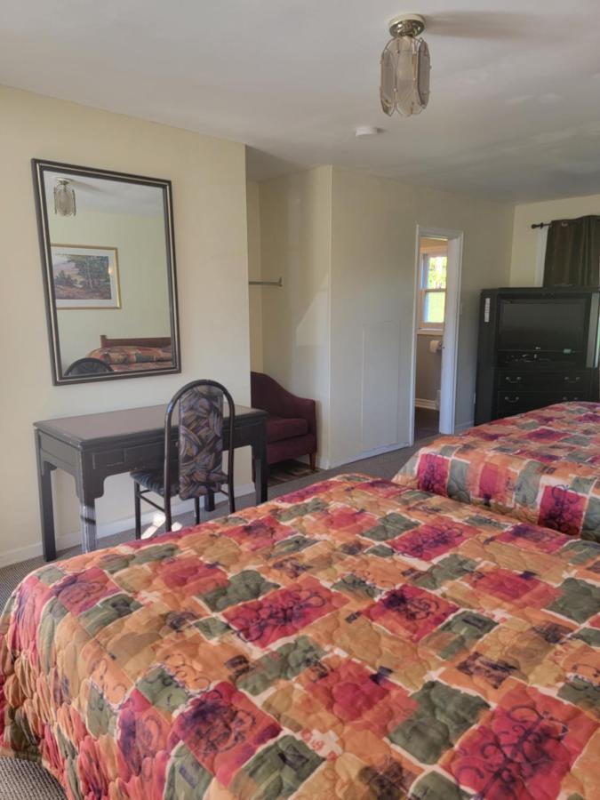 Gateway Motel Гананок Екстериор снимка